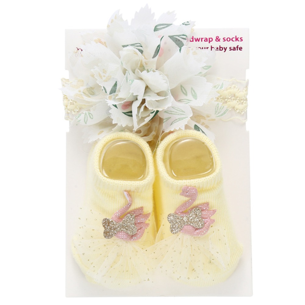 Winter Clothing Photo - Gifts Floral Lace Socks Set Cotton