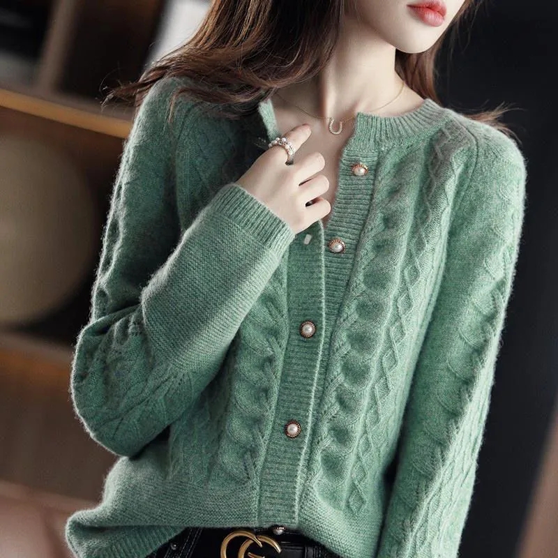 Winter Clothing Trends 2026 - Vintage Knitted Cardigan Jacket Women's 2026